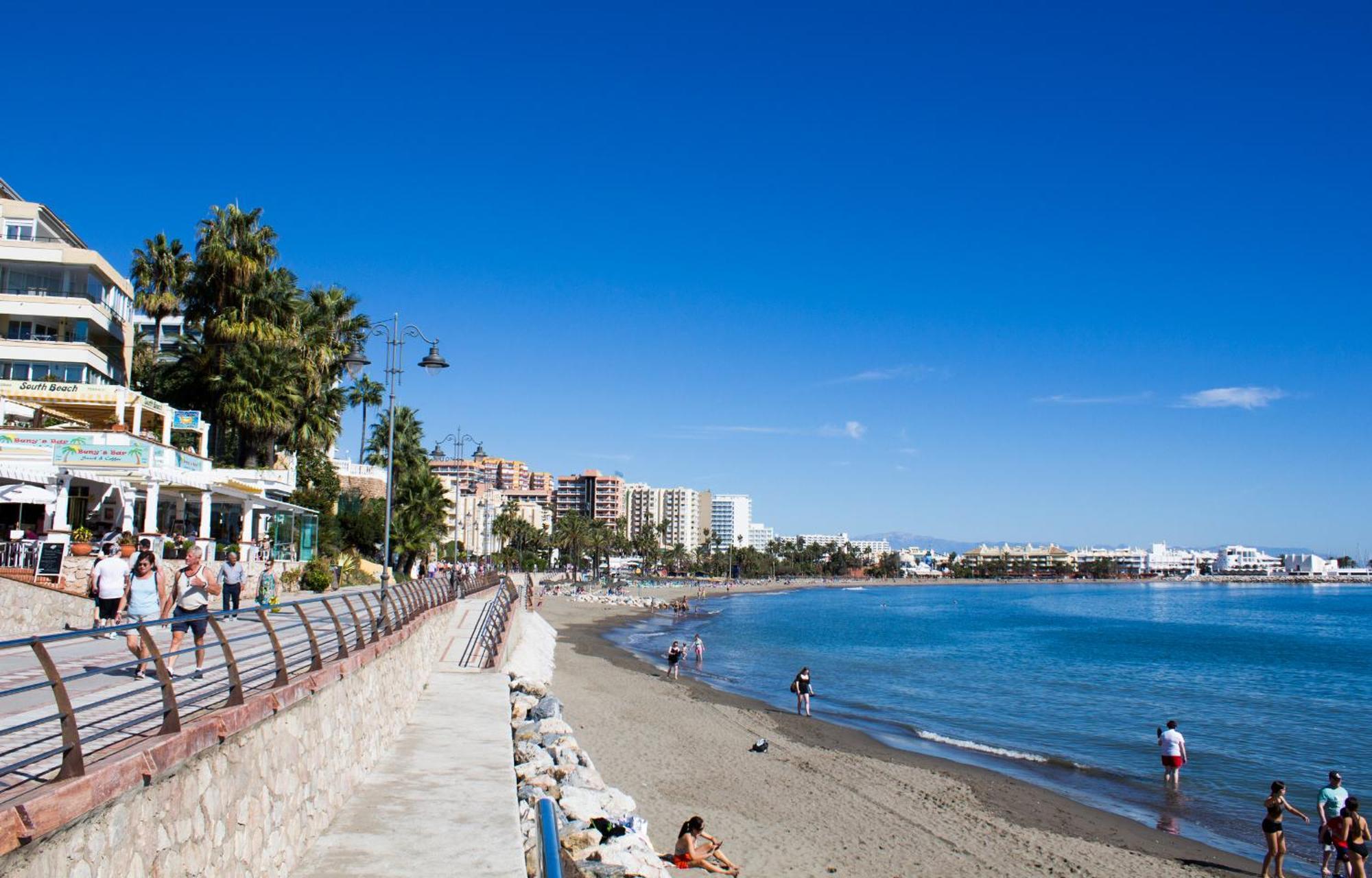 Benal Beach Suite Ii, Estudio Con Parque Acuatico Y Vistas Al Mar. Benalmadena Ngoại thất bức ảnh
