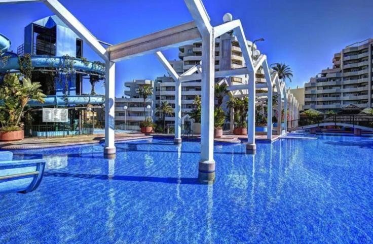 Benal Beach Suite Ii, Estudio Con Parque Acuatico Y Vistas Al Mar. Benalmadena Ngoại thất bức ảnh