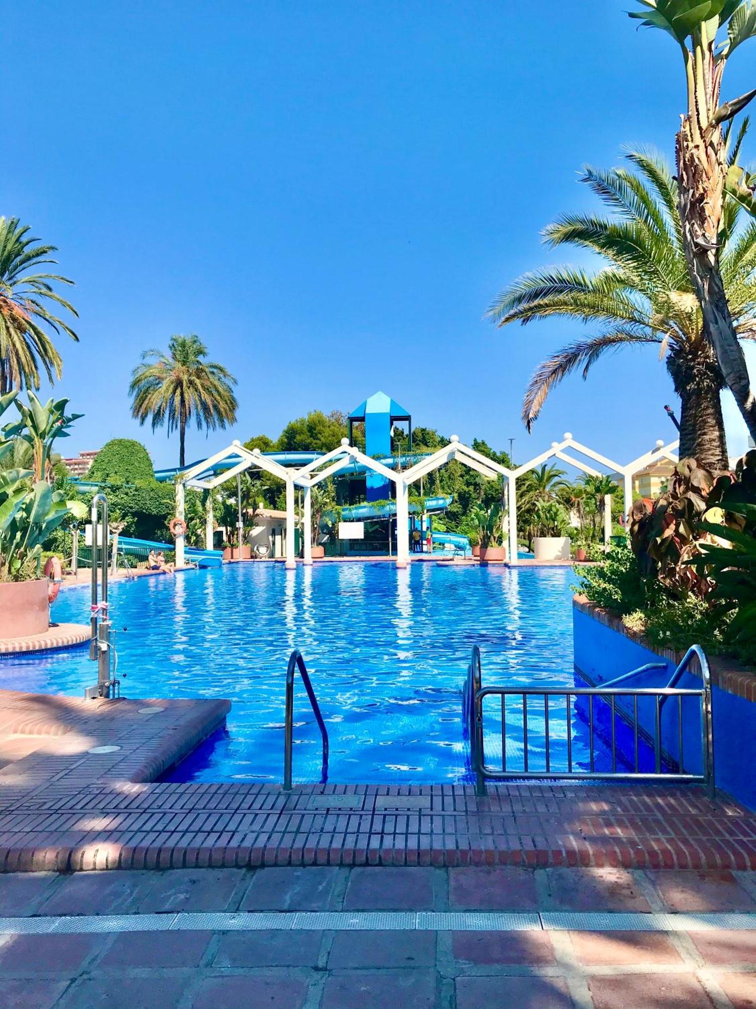 Benal Beach Suite Ii, Estudio Con Parque Acuatico Y Vistas Al Mar. Benalmadena Ngoại thất bức ảnh