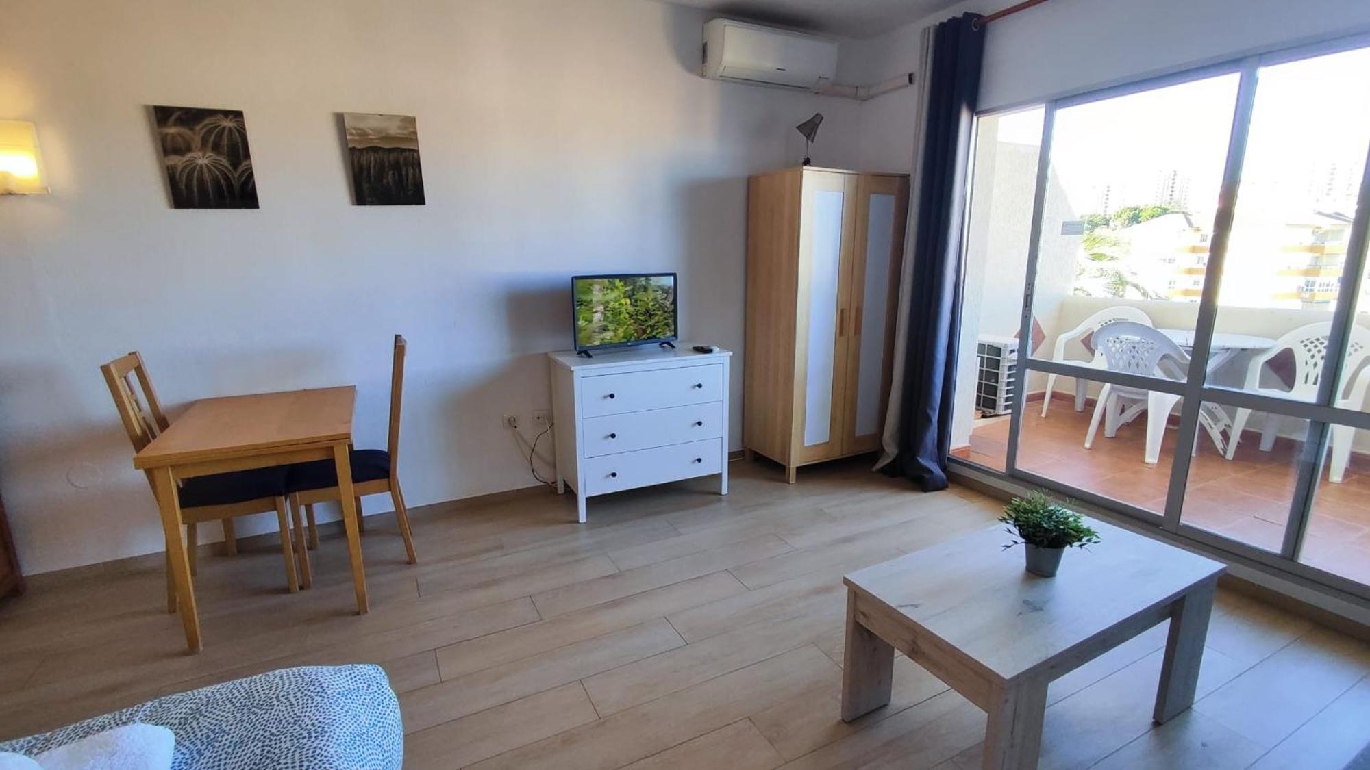 Benal Beach Suite Ii, Estudio Con Parque Acuatico Y Vistas Al Mar. Benalmadena Ngoại thất bức ảnh